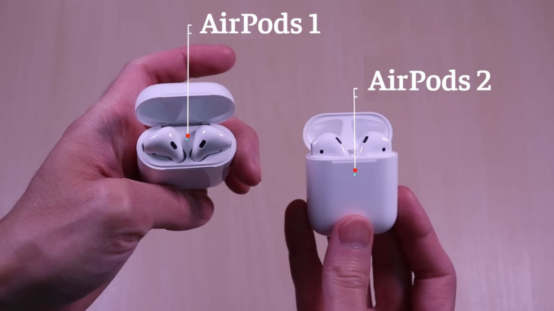 Sự kh&aacute;c biệt về thiết kế giữa airpods 2 so với airpods 1