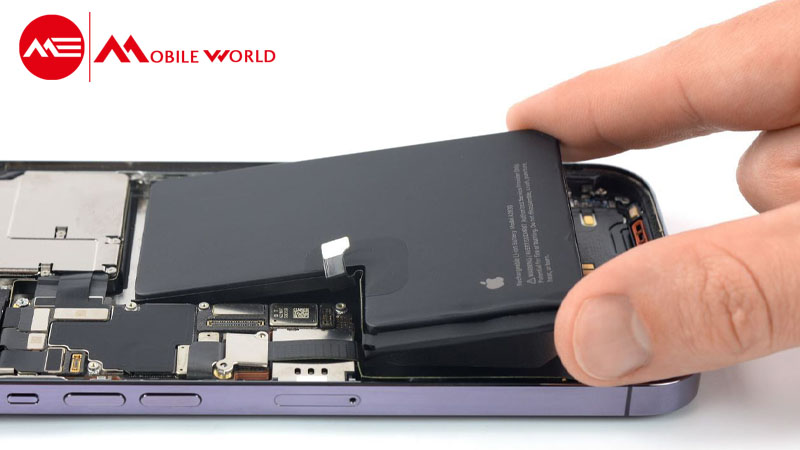 iPhone 14 Pro bị ph&agrave;n n&agrave;n v&igrave; tụt pin nhanh sau 1 năm sử dụng