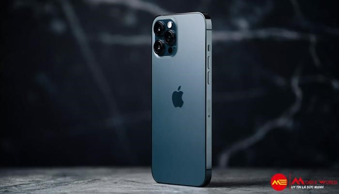 iphone-12-pro-max-nam-2022-gia-van-cao-nhung-lai-dang-mua