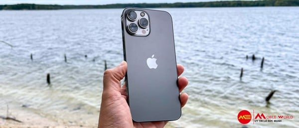 khi-nao-thi-thich-hop-mua-iphone-13-like-new
