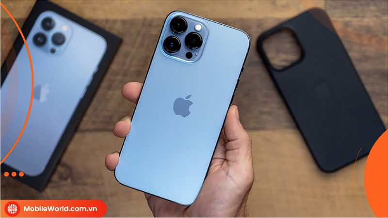 thay-pin-iphone-13-pro-max-chinh-hang-gia-bao-nhieu-thay-o-dau-uy-tin-3