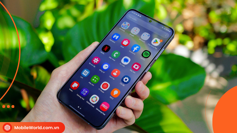 kham-pha-samsung-s24-mau-den-truyen-thong-manh-me-tinh-te-1