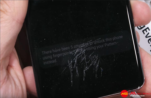 Cảm biến vân tay siêu âm của Galaxy S10 vẫn sẽ dùng được sau khi xước nặng?