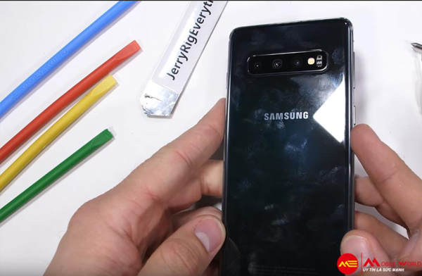 Cảm biến vân tay siêu âm của Galaxy S10 vẫn sẽ dùng được sau khi xước nặng?