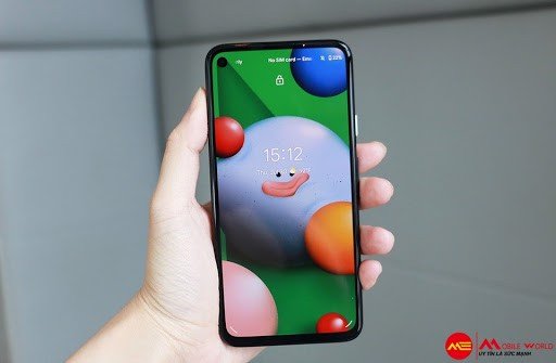 Google Pixel 4a 5G: Đ&aacute;nh gi&aacute; thiết kế độc lạ, c&oacute; đ&aacute;ng tiền?