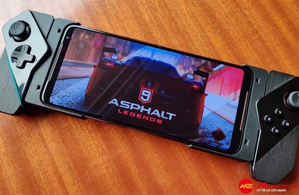 So kè bảng giá các mẫu Gaming Phone, nên chọn mẫu nào?