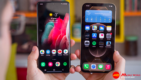 So s&aacute;nh đ&aacute;nh gi&aacute; iPhone 12 Pro Max v&agrave; Galaxy S21 Ultra