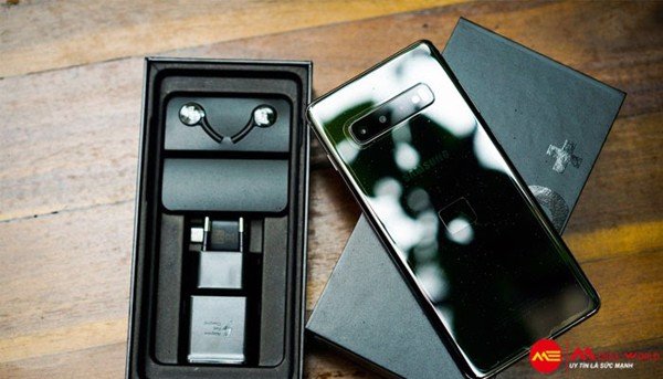 So sánh Galaxy S10 Plus mặt gốm và Galaxy S9 Plus