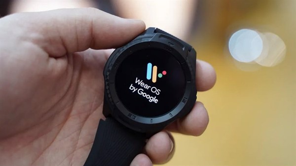 google-cong-bo-pixel-watch-dong-ho-thong-minh-tich-hop-voi-fitbit-chay-wearos-3