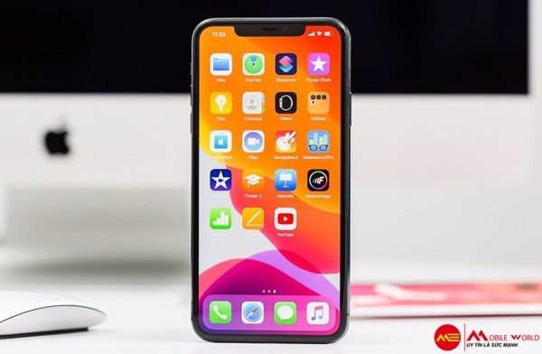 Tổng quan đánh giá iPhone pro max dưới góc độ chuyên gia và khách hàng tiêu dùng