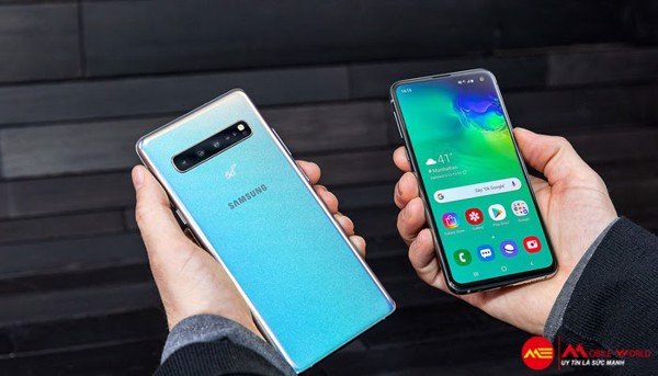 Tr&ecirc;n tay Samsung Galaxy S10e - Si&ecirc;u phẩm nhỏ nhưng c&oacute; v&otilde;