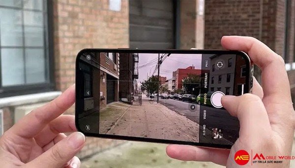 Cách quay video chuẩn điện ảnh bằng iPhone 12 Pro