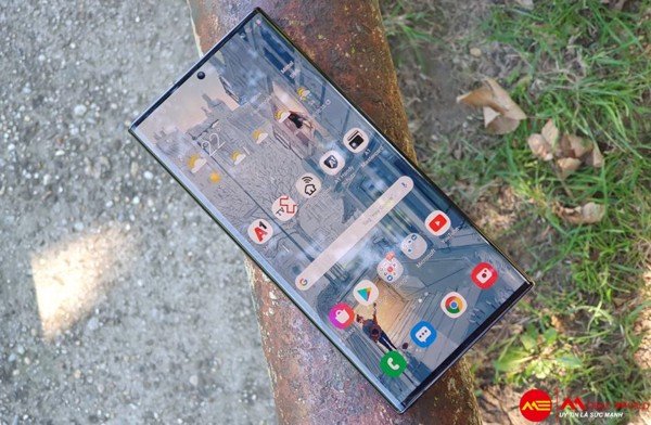 Mẹo quay video thiếu s&aacute;ng v&agrave;o buổi tối bằng Note 20 Ultra