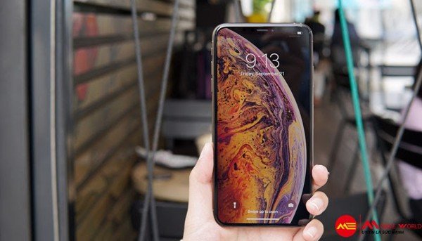 So sánh camera của iPhone XS Max và Samsung Galaxy S10