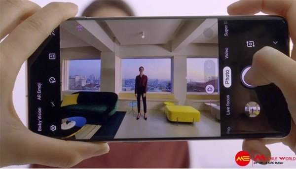 So sánh camera của iPhone XS Max và Samsung Galaxy S10