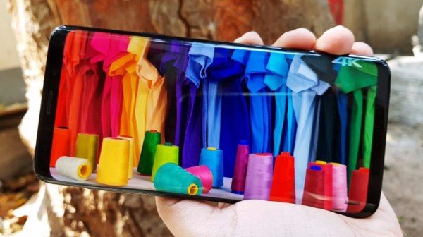 Sự khác nhau của các tấm nền màn hình được sử dụng trên điện thoại.