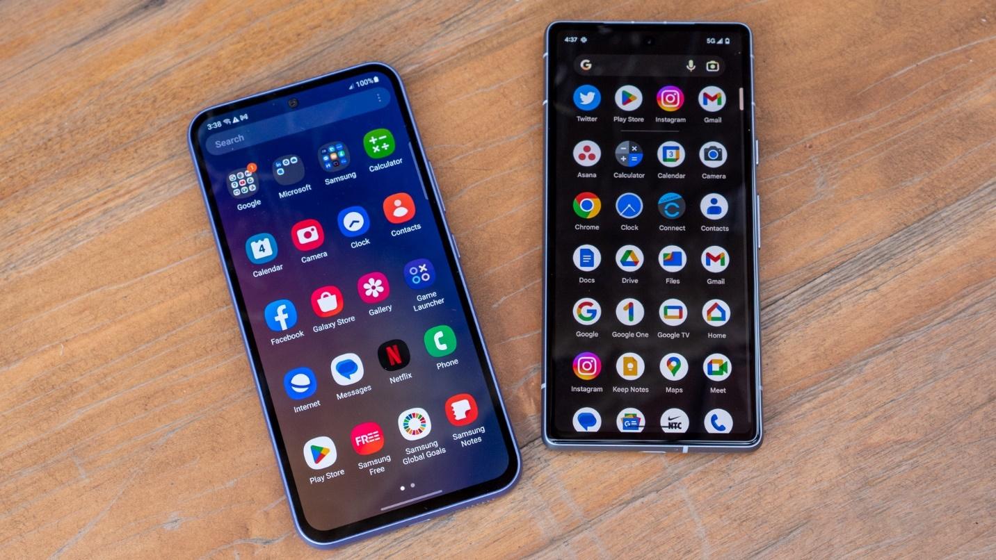 google-pixel-7a-va-samsung-a54-dien-thoai-tam-trung-nao-tot-nhat-8