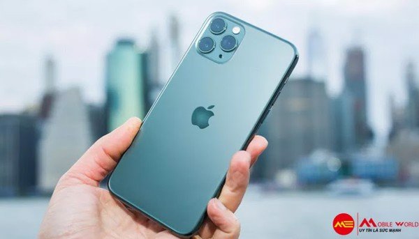 7 Ti&ecirc;u ch&iacute; mua smartphone cho người gi&agrave; bạn cần biết