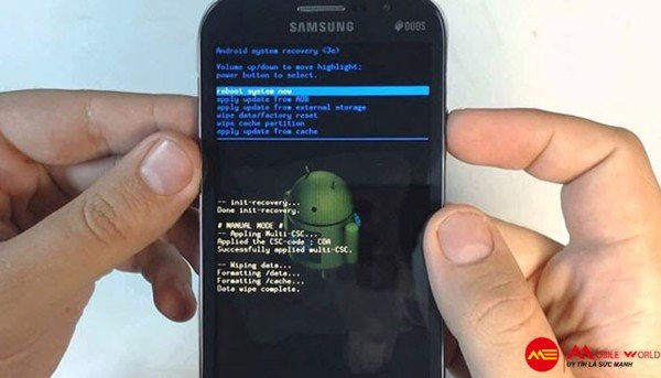 8 C&aacute;ch khắc phục m&agrave;n h&igrave;nh điện thoại Samsung bị nhấp nh&aacute;y