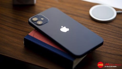 Apple ch&iacute;nh thức kh&oacute;a sign iOS 14.7, bạn sẽ kh&ocirc;ng thể hạ cấp
