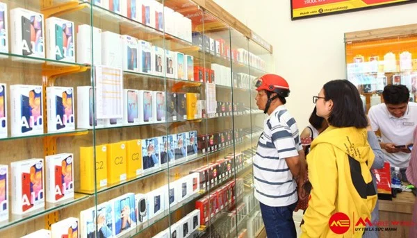 Hướng dẫn quy trình mua trả góp điện thoại tại Mobileworld