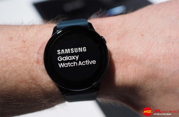 Samsung Watch Active c&oacute; n&ecirc;n n&acirc;ng cấp l&ecirc;n Watch Active 2