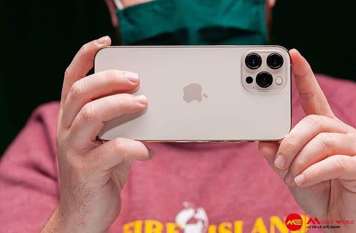 So sánh iPhone 12 và iPhone 11 Pro Max: cấu hình, giá