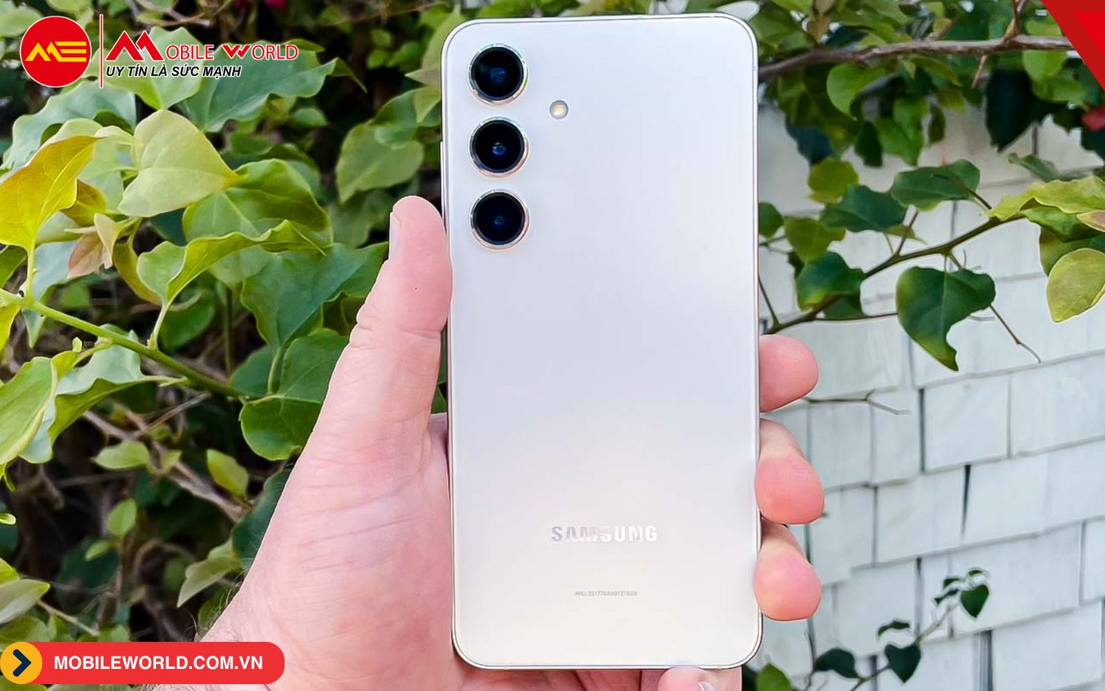 Điện thoại m&agrave;n h&igrave;nh nhỏ pin tr&acirc;u Galaxy S24