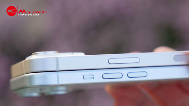 iPhone 15 cũng bỏ c&ocirc;ng tắc Tắt tiếng v&agrave; thay thế bằng n&uacute;t H&agrave;nh động Action mới, đưa ra một trải nghiệm sử dụng mới mẻ v&agrave; th&uacute; vị.
