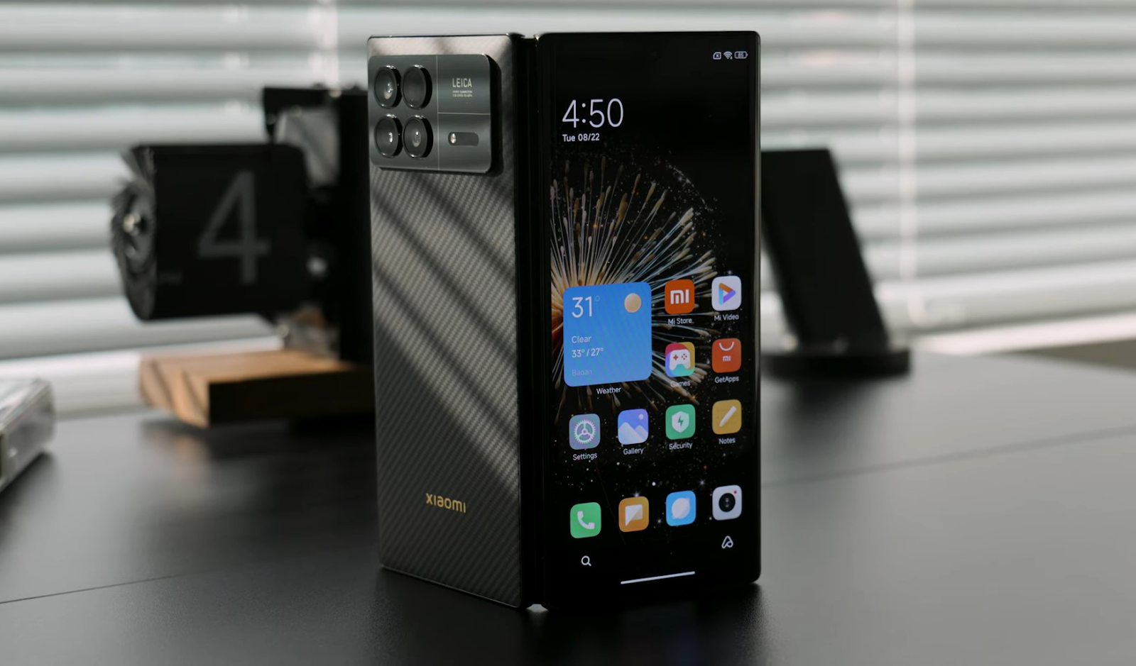 review-xiaomi-mix-fold-3-dien-thoai-gap-nhe-mong-manh-hon-4
