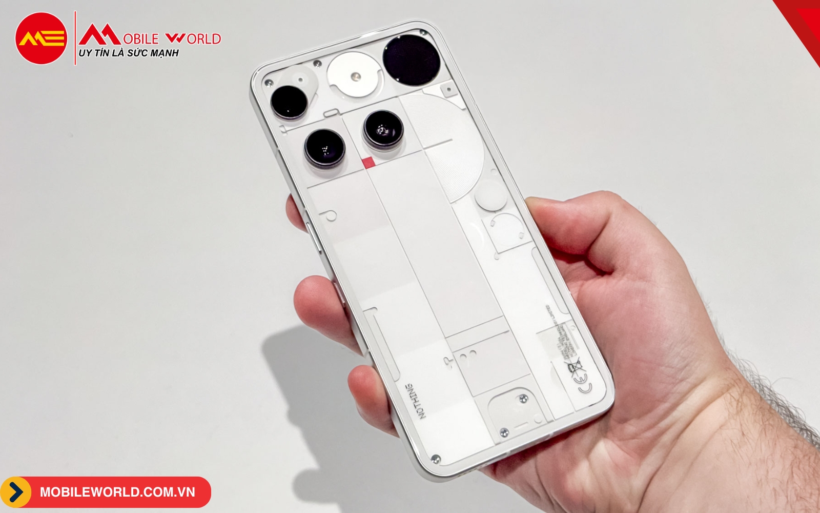 Nothing Phone 3: Sạc nhanh, thiết kế độc đ&aacute;o, camera chất lượng.