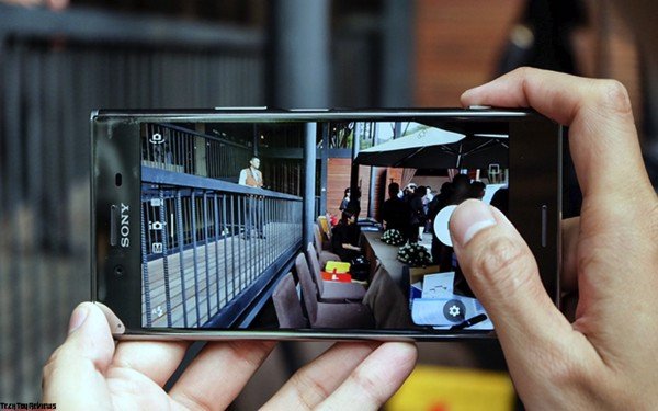 Cùng mức giá và cấu hình bạn chọn Sony hay LG
