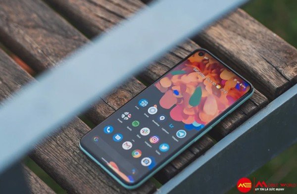 Đ&aacute;nh gi&aacute; cấu h&igrave;nh của Google Pixel 5, Google Pixel 5 5G