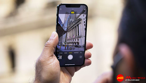 Mẹo vừa quay video vừa mở nhạc tr&ecirc;n iPhone 12