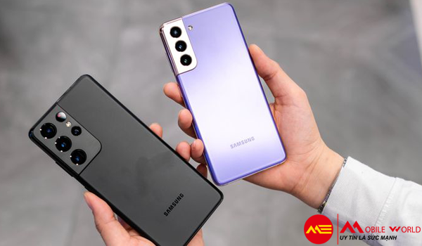 So s&aacute;nh đ&aacute;nh gi&aacute; chi tiết Galaxy S21 v&agrave; iPhone 12