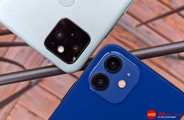 So s&aacute;nh iPhone 12 vs Pixel 5: N&ecirc;n chọn phi&ecirc;n bản n&agrave;o?