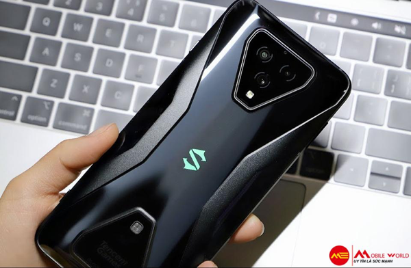 So s&aacute;nh Xiaomi Black Shark 3 với Xiaomi Black Shark 3 Pro