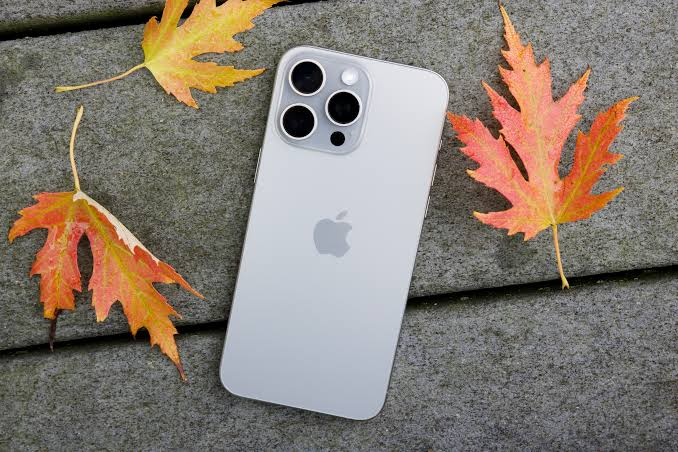 Chiếc iPhone cũ giảm giá gần 17 triệu đồng, đáng mua nhất hiện nay - Ảnh 2. chiec-iphone-cu-giam-gia-gan-17-trieu-dong-dang-mua-nhat-hien-nay-02-phuchuymobile-com