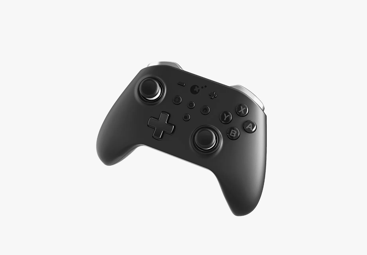 top-10-tay-cam-choi-game-dien-thoai-android-ios-cuc-xin-xo-danh-cho-game-thu-3