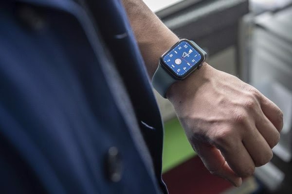 Apple-watch-series-5-lte-40mm-khung-thep-like-new-7