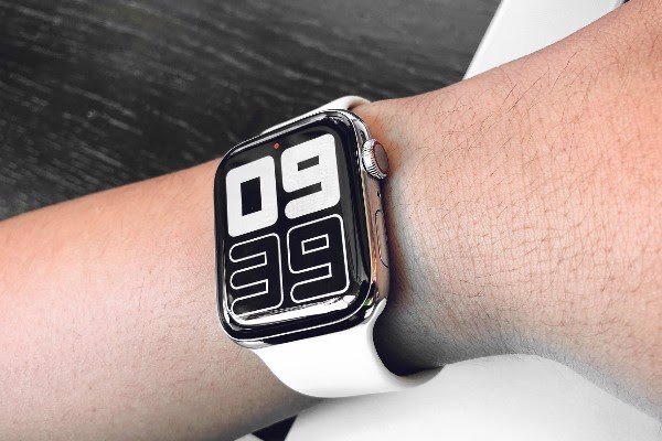 Apple-watch-series-5-lte-44mm-khung-nhom-moi-100-fullbox-6