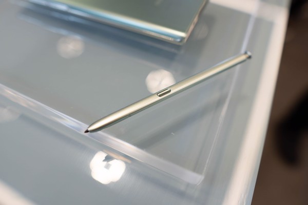 Galaxy Note 20 5G 128GB Mới 99% Like new - Mỹ ( Chip snapdragon 865+)