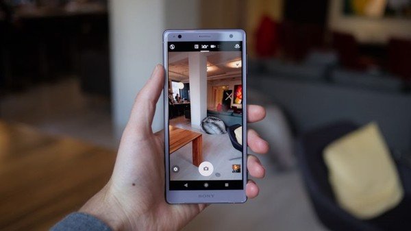 Sony-xz2-premium-moi-99-like-new-nhat-3