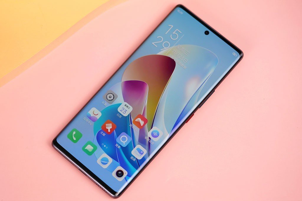 Không những cấu hình mạnh mà màn hình của Z50S Pro cũng rất chất lượng.