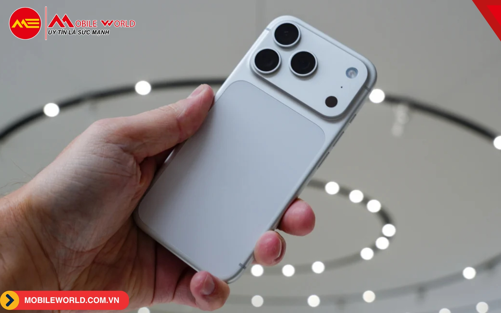 iphone-17-pro-1tb-vna-chinh-hang-03-mobileworld-com-vn