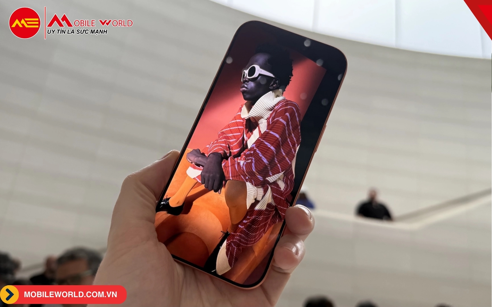 iphone-17-pro-1tb-vna-chinh-hang-05-mobileworld-com-vn