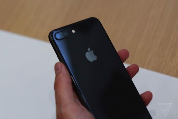 Iphone-8-plus-quoc-te-ll-a-99-64gb-8