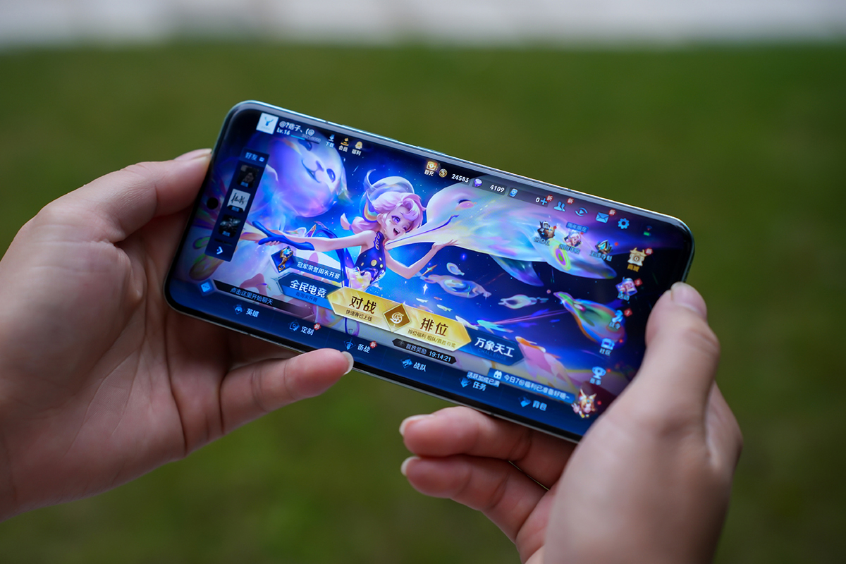Xiaomi 14 Pro chơi game siêu mượt
