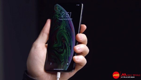 iphone-xr-xs-xs-max-2