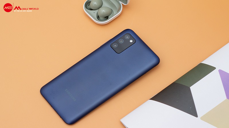 Samsung Galaxy A03s có màn hình 6.5 inch cùng thiết kế vô cùng trẻ trung